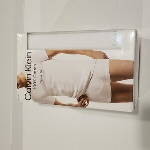 NWT Calvin Klein 5 Pack Mens Cotton Classic Fit V Neck Undershirts sz Small